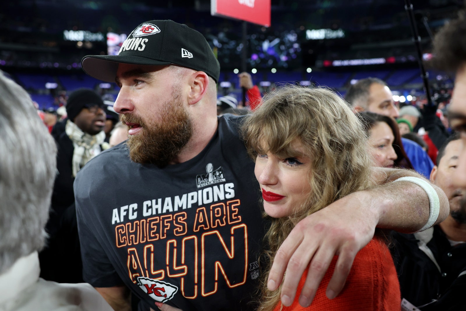 2024 Halloween Costume Ideas Taylor Swift and Travis Kelce