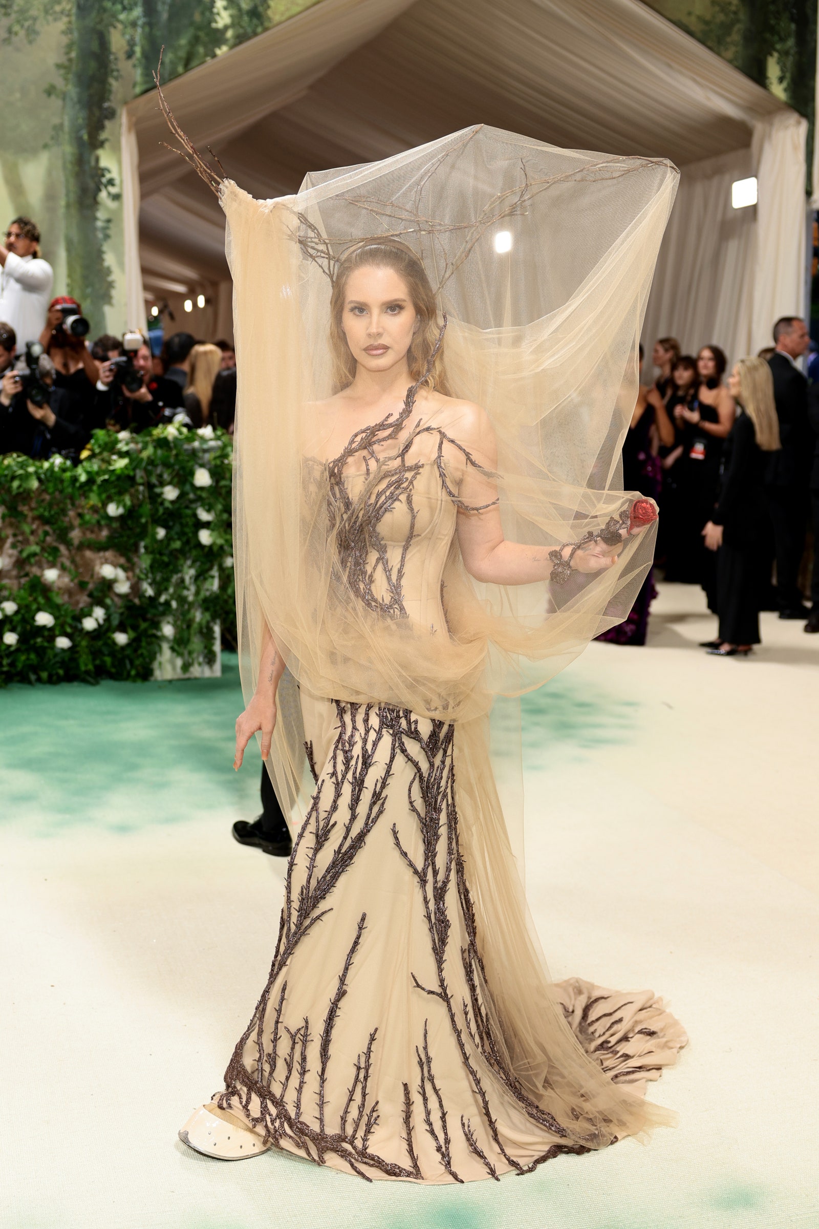 2024 Halloween Costume Ideas Lana Del Rey