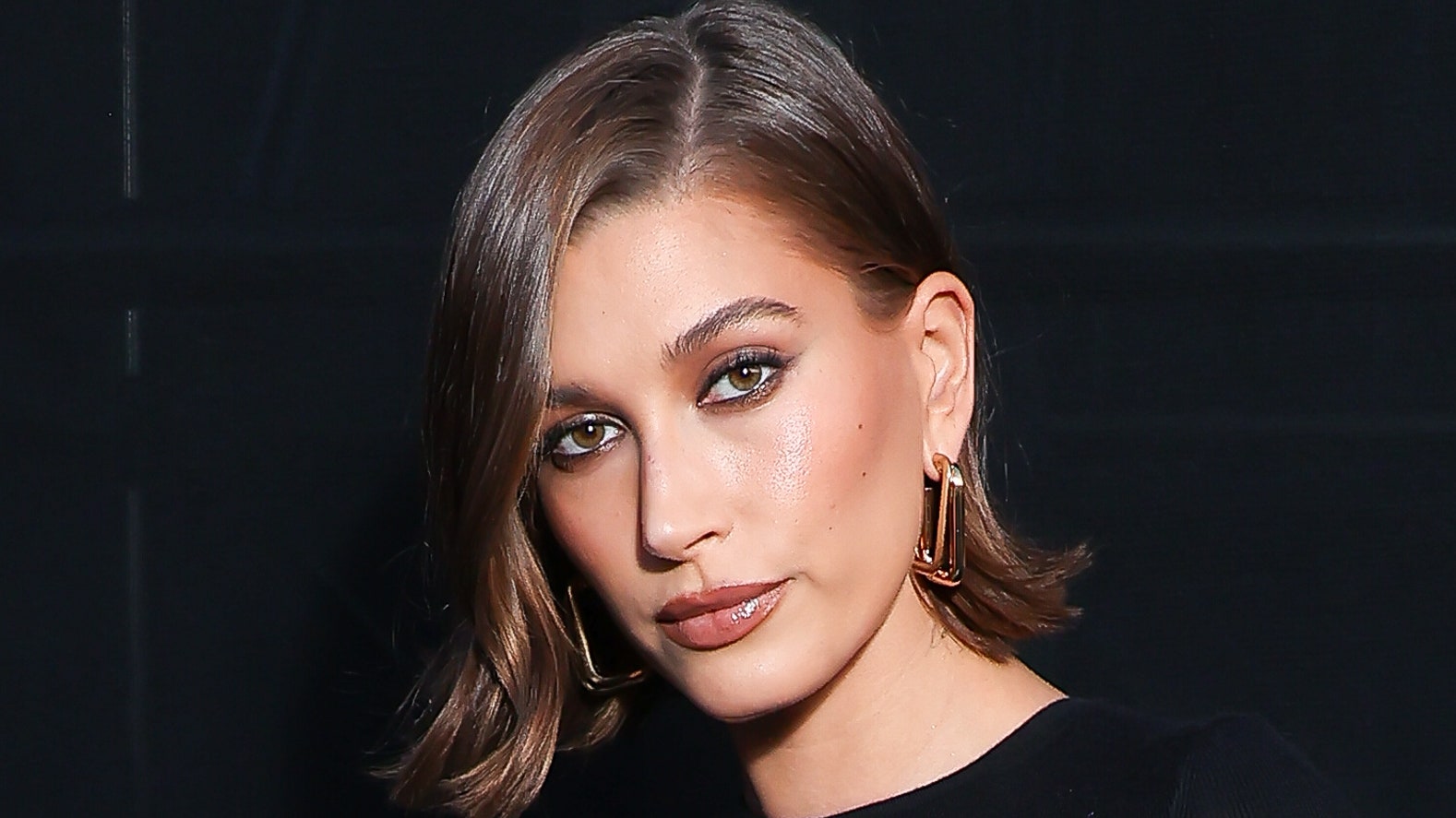 Calendar Be Damned, Hailey Bieber's Manicure Says Fall Starts Now